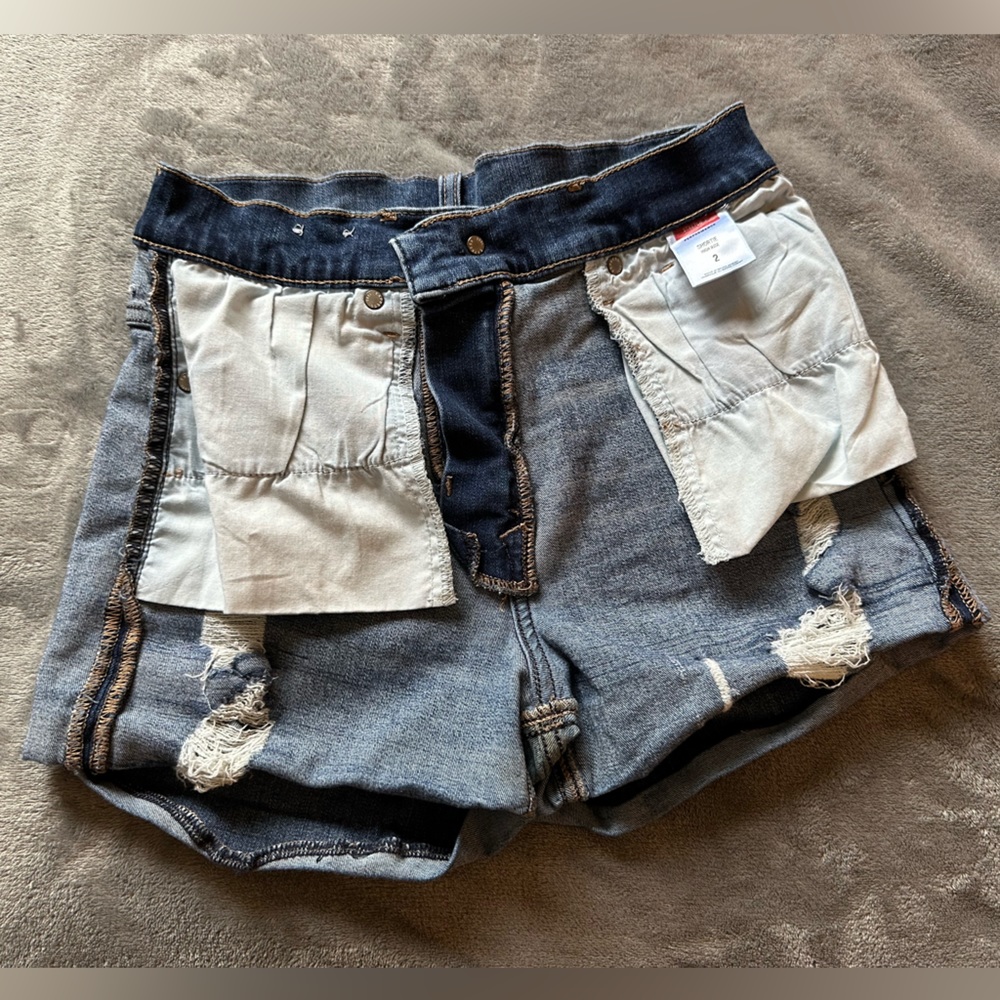 Express Short - Picture 4 of 6